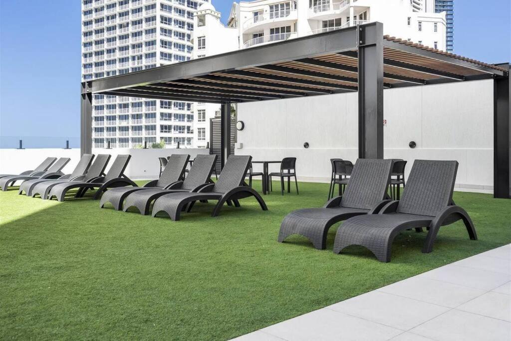 Close To Everything! Beautiful Hotel Studio'S, Sleeps 4 Gold Coast Exterior photo
