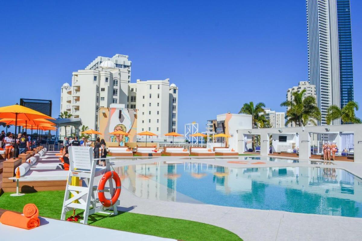 Close To Everything! Beautiful Hotel Studio'S, Sleeps 4 Gold Coast Exterior photo